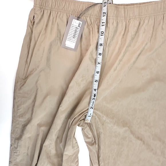 NWT Kith Asra Nylon Bottom in 'Canvas' - Pull on Windbreaker Pant - Large - Picture 6 of 12